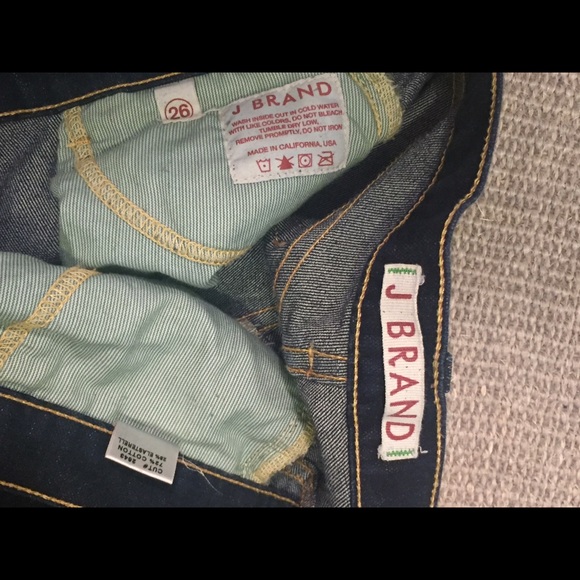 J. BRAND Dark Wash Straight Skinny Jeans Size 26 - Picture 3 of 3