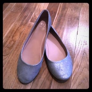 Mix No. 6 Silver Speckled Flats