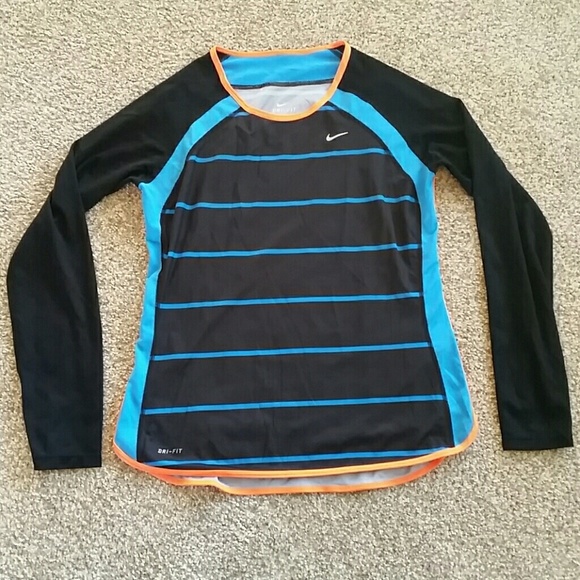 Nike light weight running shirt, size medium - Picture 1 of 1