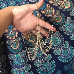 Head piece free with purchase