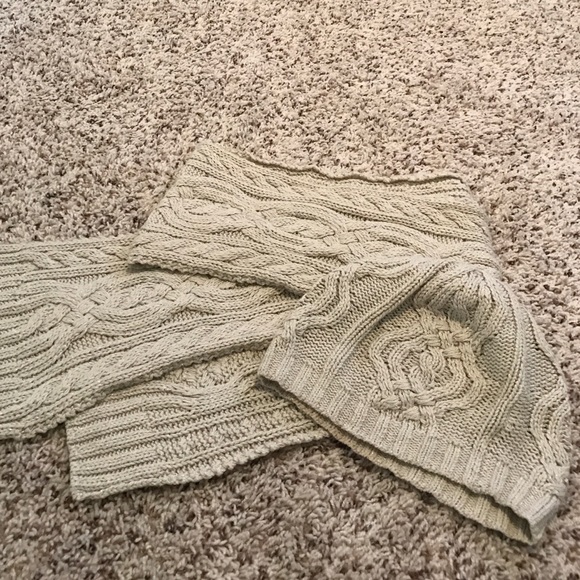 Ralph Lauren Scarf & Hat Set