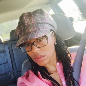 Meet your Posher, Shontina