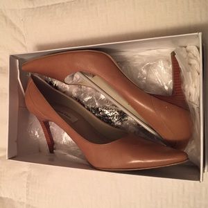 Calvin Klein "Lucia Kid" Camel colored heels