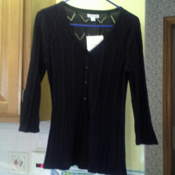 Sweater - Picture 3 of 4