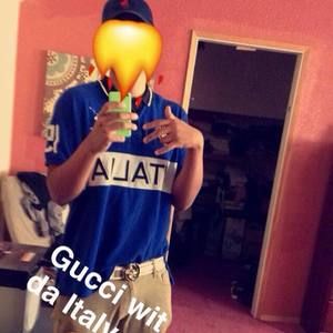 Meet your Posher, Max