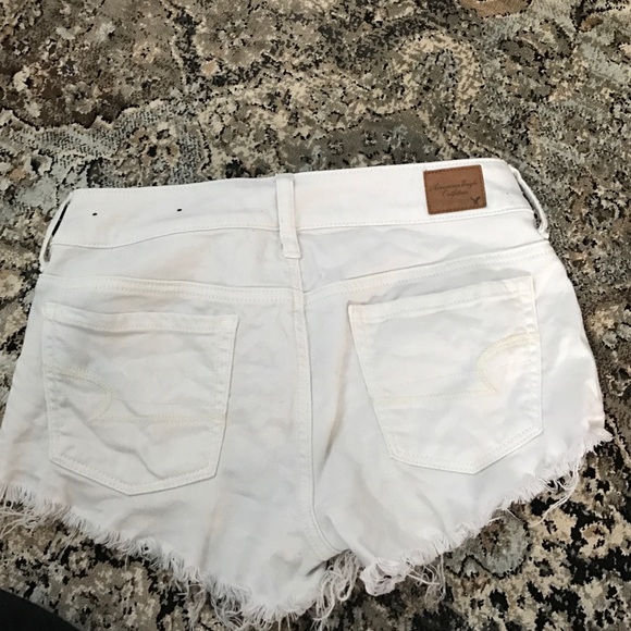 American Eagle White Jean Shorts - Picture 4 of 4