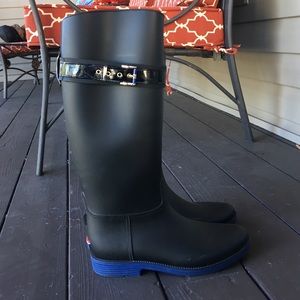 Rain boots