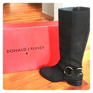 Donald Pliner Vintage Suede Black Boots