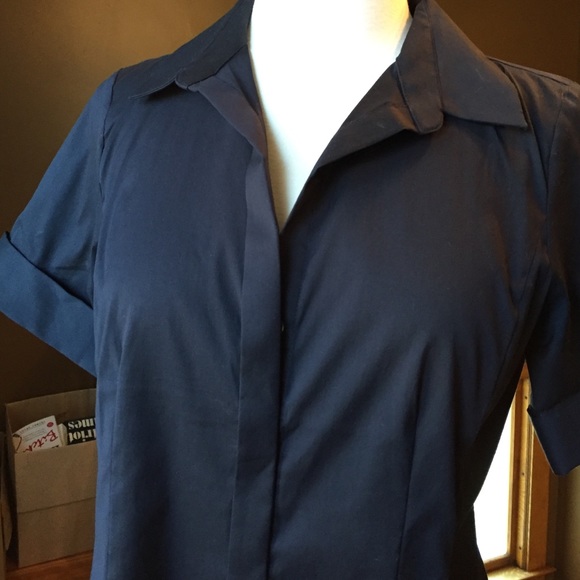 Ann Taylor button up short sleeve blouse - Picture 2 of 4