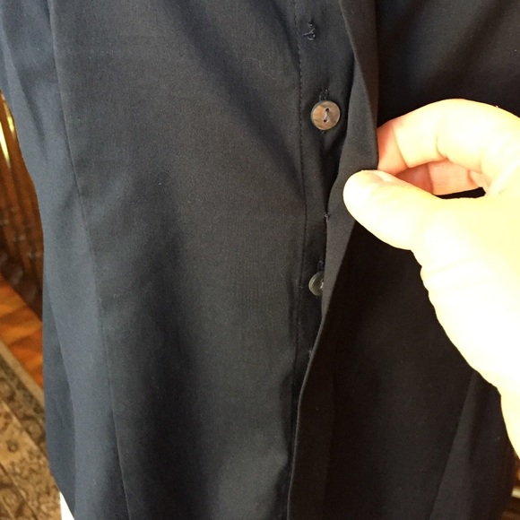 Ann Taylor button up short sleeve blouse - Picture 3 of 4