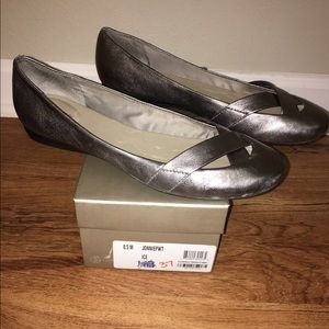 Ice Silver Giani Bernini Jonnie Flats