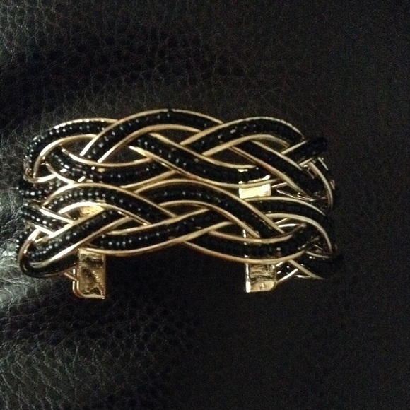 LAST ONE‼️Black Beaded Gold Cuff - Picture 2 of 3
