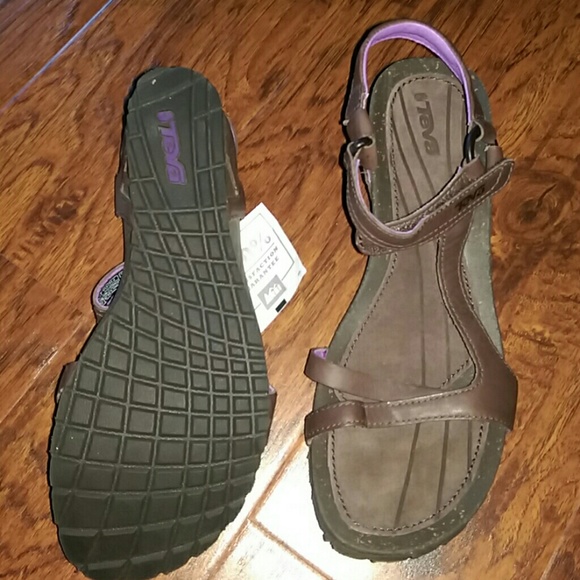 Teva sandles NWT