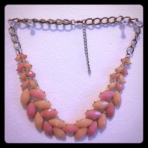 Francesca's pale orange and pink wreath necklace
