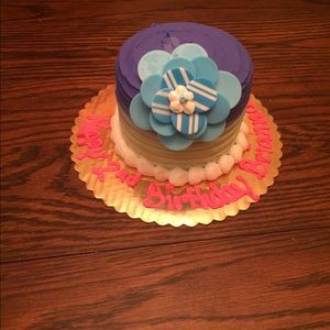 Meet your Posher, Hilda