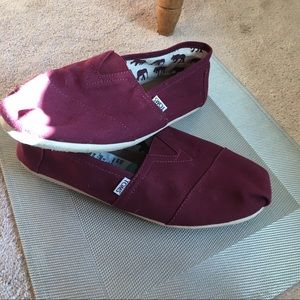 Men's Toms shoes size 11