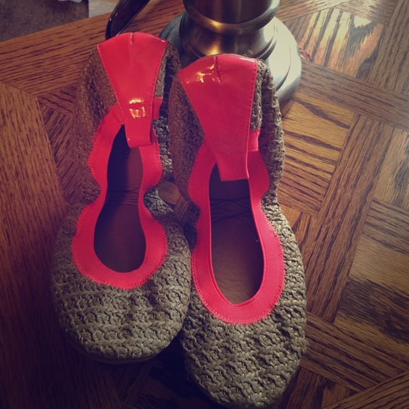 Yosi Samra flats - size 11