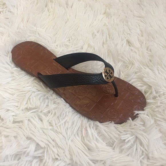 💖Tory Burch Sandals 💖 AUTHENTIC ..PRICE IS FIRM - Picture 3 of 4