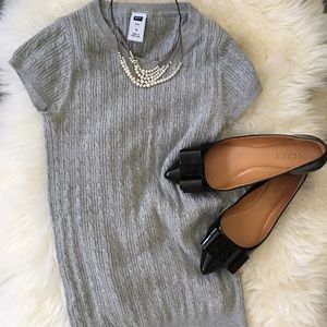 GAP light grey sweater