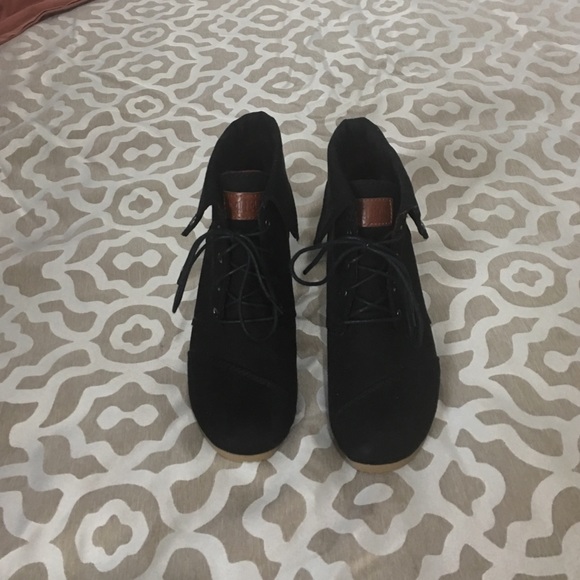 Never worn black booties