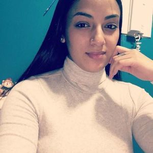 Meet your Posher, Candace