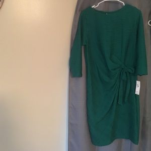 Green 3/4 Sleeve Dress