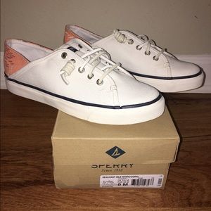 White/Coral Sperry Seacoast Isle Sneaker