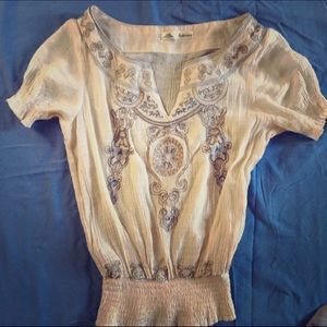 ✨Embroidered Blouse