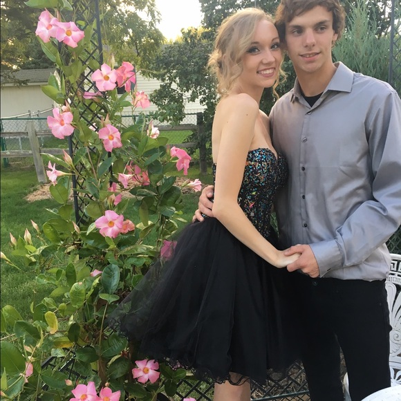 Homecoming dress for sale - Picture 1 of 3