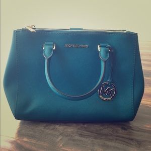 MICHAEL Michael Kors
Sutton Medium Satchel Bag