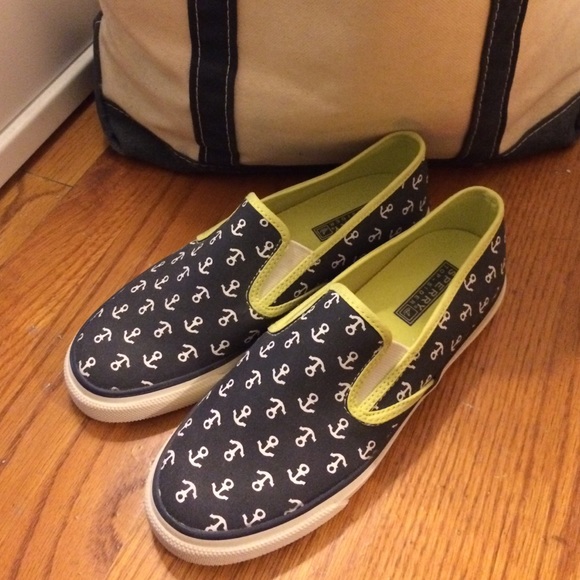 Sperry Top-Sider slip on. Anchor pattern.