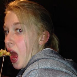 Meet your Posher, Naomi
