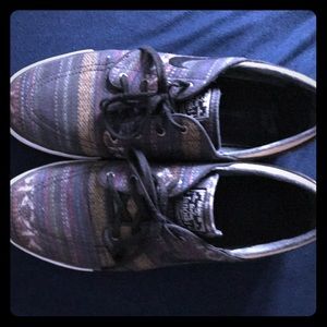 NIKE SB "HACKY SACK" SHOE