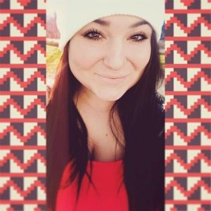 Meet your Posher, Krystal