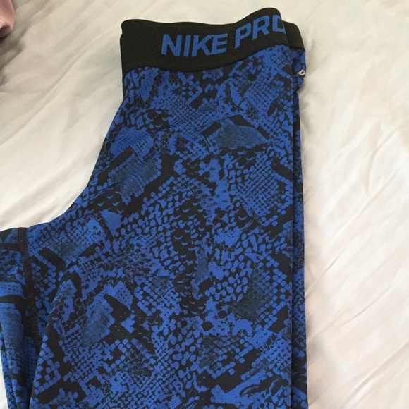 MUST GO! Nike Pro Athletic Shorts