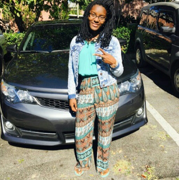 Meet your Posher, Shakera