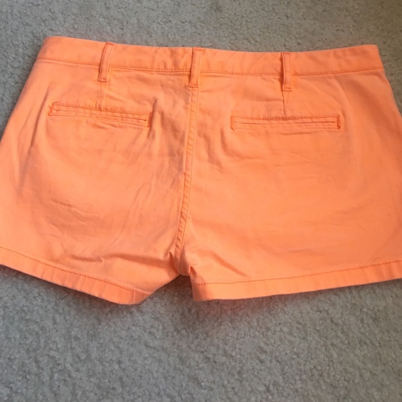 Shorts - Picture 2 of 3