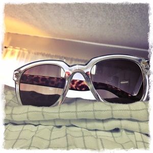 Lucky brand sunglasses