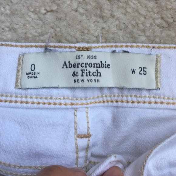 Shorts - Picture 3 of 3