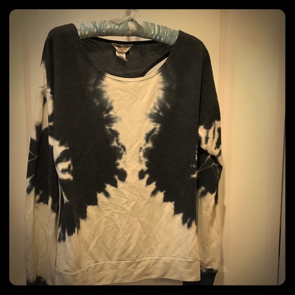 Hard Tail: tie die, T back cut out, sweat shirt