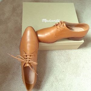Madewell- oxfords in english saddle