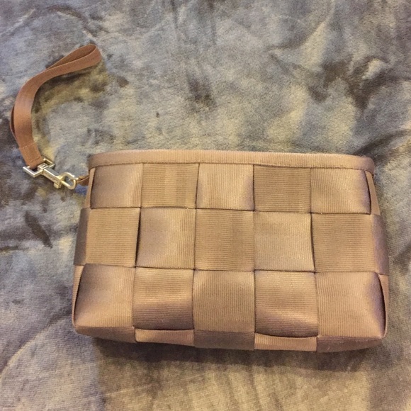 Seatbelt bag