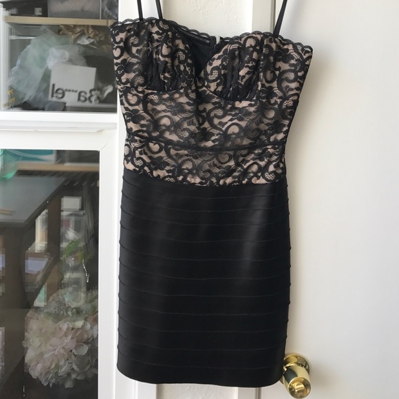 Lace and satin mini, 4