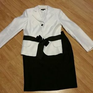 Women's Black and white suit