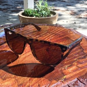 Ray Ban tortoise shell (polarized)