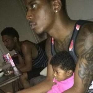 Meet your Posher, Derrick