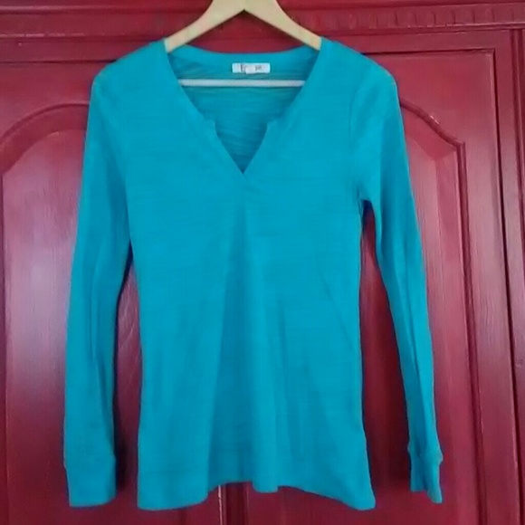 Juniors XL long sleeve T.