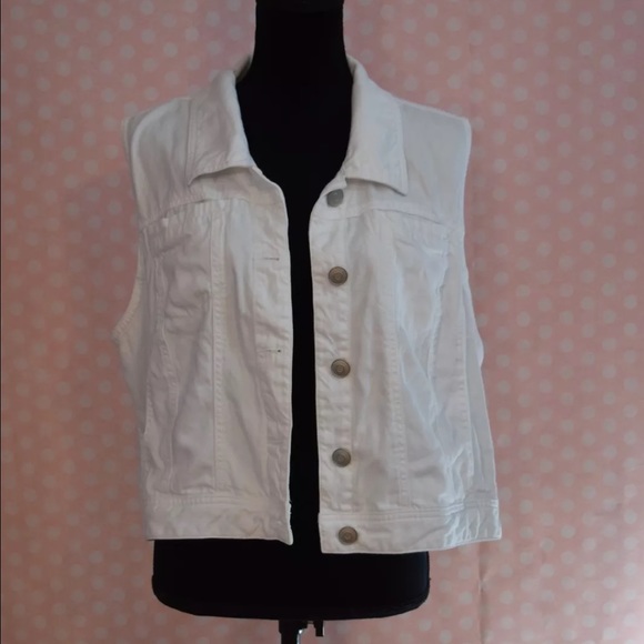 Lane Bryant sz 22w white denim vest EUC 2xl