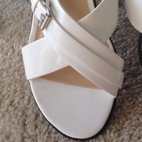 FOREVER 21 SANDALS - Picture 2 of 4