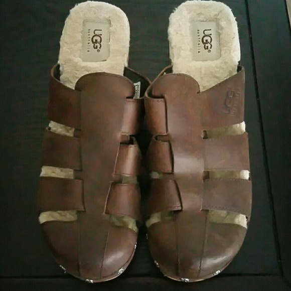 Ugg clogs